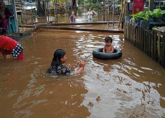 Waspada, Besok 3 Daerah di Jabar Berpotensi Hujan Badai hingga Banjir, BNPB Cari Solusi Melalui TMC   