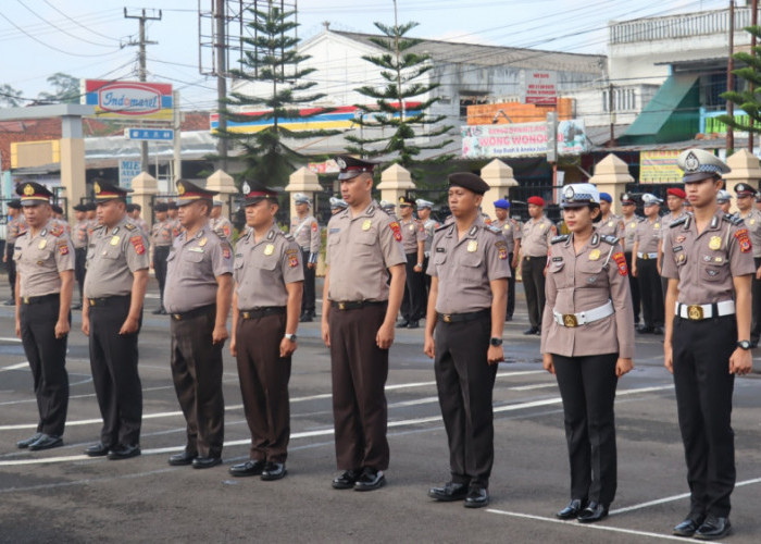 Puluhan Anggota Polres Tasikmalaya Naik Pangkat, Delapan Lainnya Purna Tugas