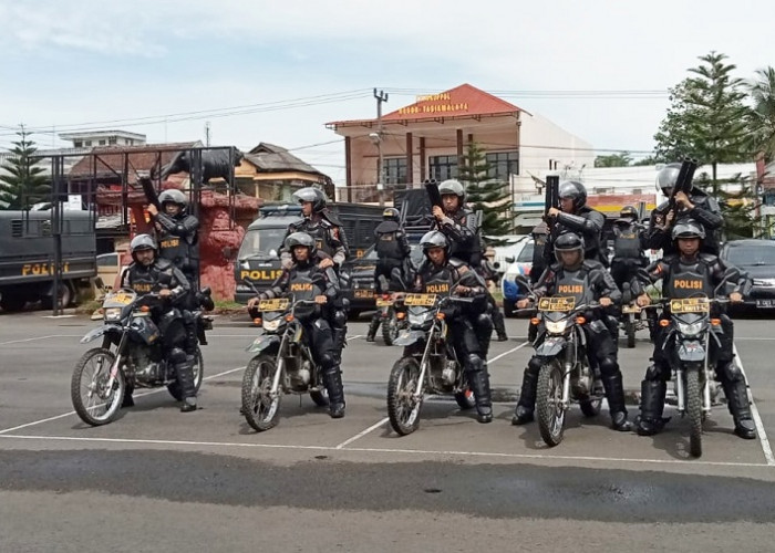 Petugas Bersenjata Lengkap Disiagakan Pengamanan Operasi Ketupat Lodaya 2023