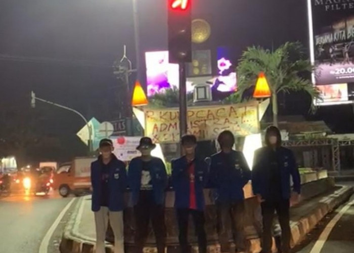 Teruntuk Wakil Rakyat, Mahasiswa Kota Tasikmalaya Aksi dengan Cara Bungkam