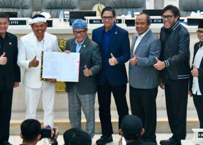 DPRD Jabar Resmi Sahkan Perda Pertanggungjawaban APBD 2025, Dedi Mulyadi Soroti Efektivitas Anggaran