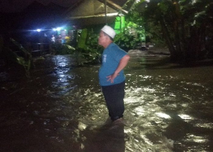 Diguyur Hujan Deras Semalam, Cieunteung Terendam Banjir 1,5 Meter