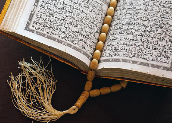 5 Alasan Logis Larangan Membaca Al Quran Diiringi Musik