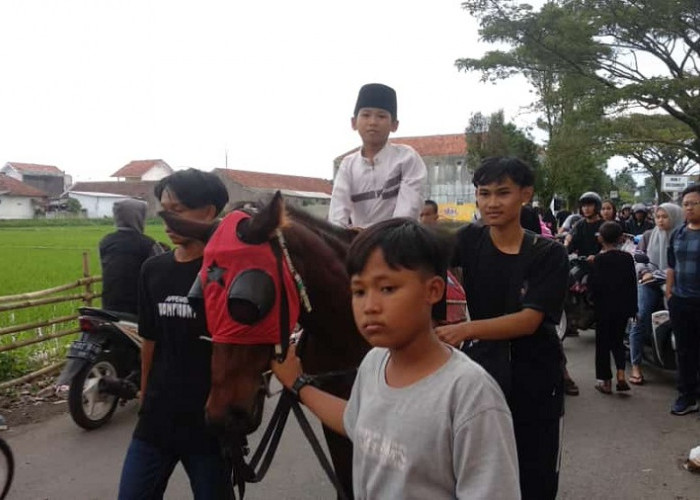 Cukup Rp 5 ribu per Orang Bisa Nikmati Sensasi Ngabuburit Sambil Berkuda di Jalan Cieunteung