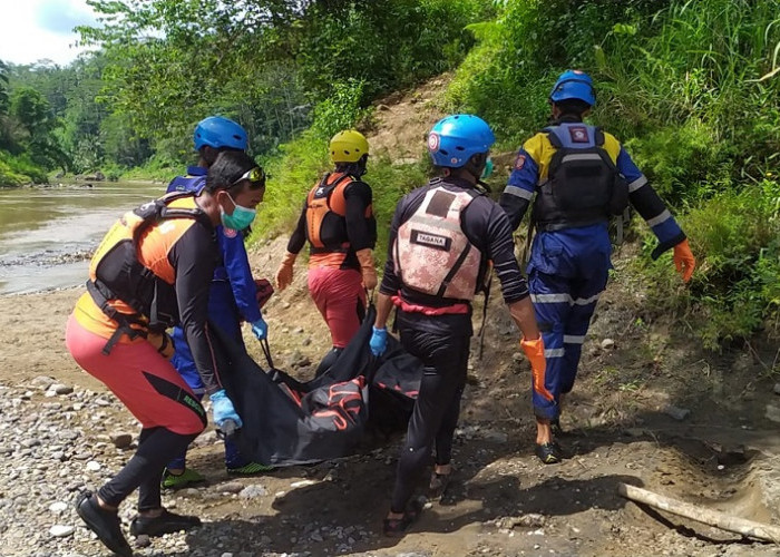 Jenazah Gunawan Solihin, Pemancing Ikan Ditemukan 40 Kilometer dari Titik Awal Hanyut di Sungai Cisaruni Tasik
