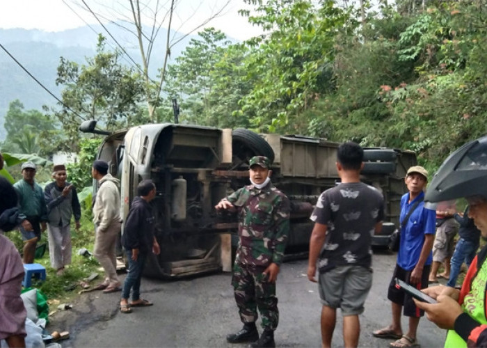 Breaking News: Bus Penjemput Pengantin Kecelakaan di Cisewu, Garut