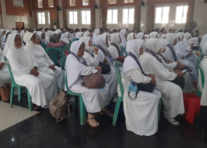 Puluhan Gagal Berangkat, Ribuan Jamaah Haji Kabupaten Tasikmalaya Tetap Lanjut Persiapan