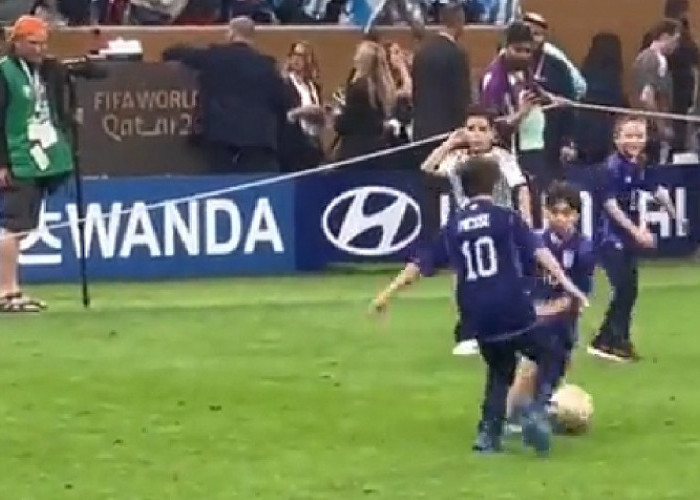 Viral! Video Anak Lionel Messi Keluarkan Gocekan Ajaibnya di Piala Dunia, Calon Saingan Anak Ronaldo