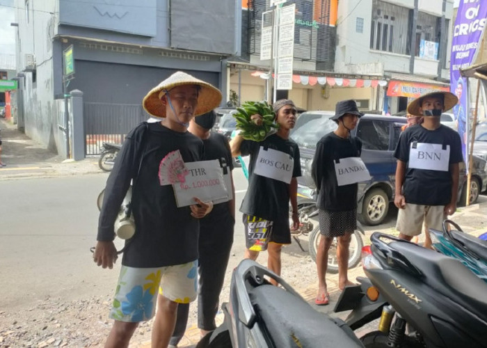 IPNU Kirim Setandan Pisang dan Uang Mainan ke Kantor BNN Kota Tasikmalaya