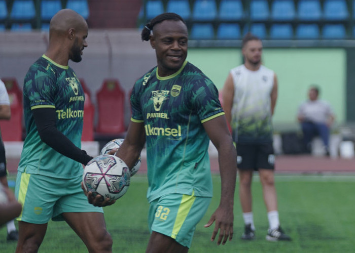 Persib Pantau 3 Pemain Madura United, Victor Igbonefo Sampai Ingatkan Teman-Temannya: Ini Game Besar
