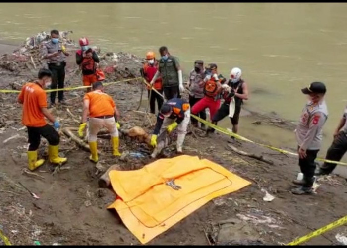 Ciri-ciri Jasad Pria Membusuk di Tepi Sungai Citanduy Bendungan Leuwikeris, Pakai 2 Cincin di Jari Manis