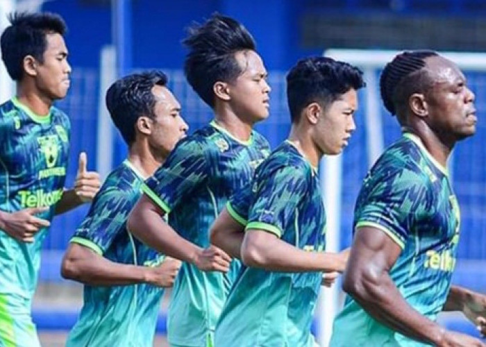 Hore, Persib Kembali ke Stadion Siliwangi, Luis Milla Pimpin Para Petarung dari Bandung Latihan Bersama