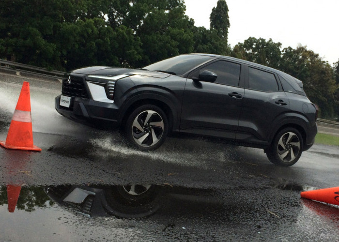 Ini Waktu Tepat Gunakan Drive Mode Wet di Mitsubishi Xforce, Bikin Berkendara Saat Hujan Lebih Aman