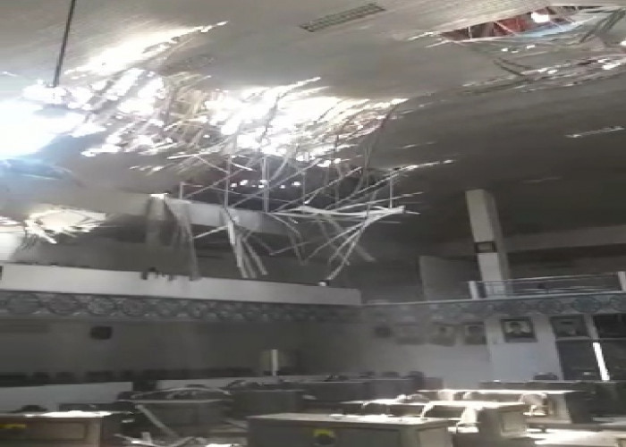 Gempa Terkini Cianjur, Ruang Rapat Paripurna DPRD Ambrol, Toko Mas Tertimbun