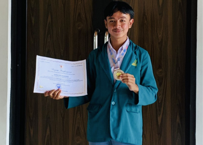 Keren Siswa dari Tasik Ini Lolos IPB Tanpa Tes, Berbekal Sertifikat Fiksi sebagai Peraih Medali Perak