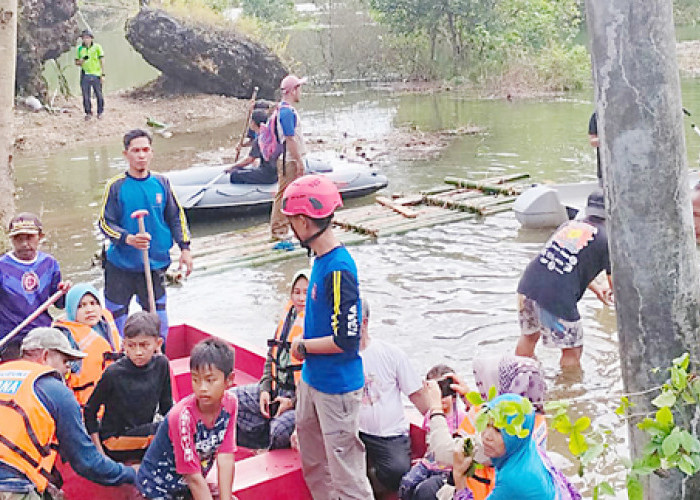 Memasuki Hari Kelima, Banjir Bunisari Pangandaran Mulai Surut
