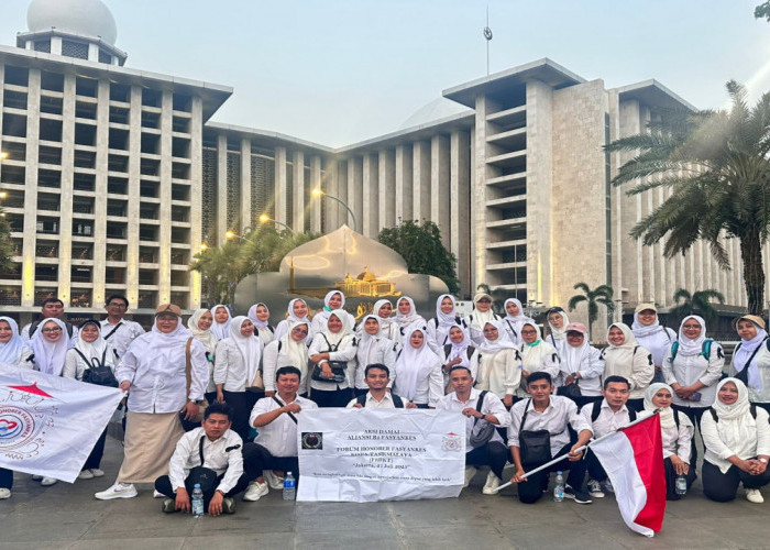 Honorer R4 Kota Tasikmalaya Geruduk Istana Merdeka, Tuntut Diangkat Jadi PPPK Paruh Waktu Akhir Tahun ini