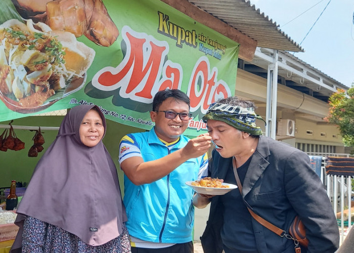 Promosi UMKM Melalui Kuliner Khas Kota Tasikmalaya: Diky Chandra Kenalkan Kupat Tahu Tanjung