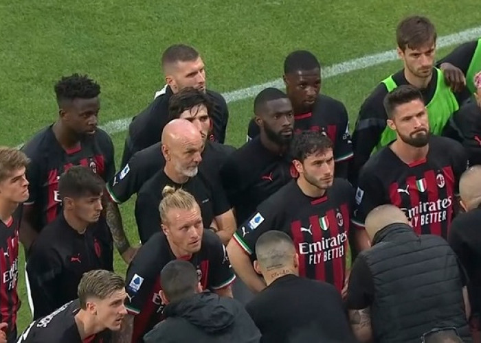 Curva Sud Bantah Ancam Pemain AC Milan saat Dikalahkan Spezia 2-0