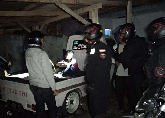 Tim Maung Galunggung Bubarkan Remaja Pesta Miras di Linggajaya
