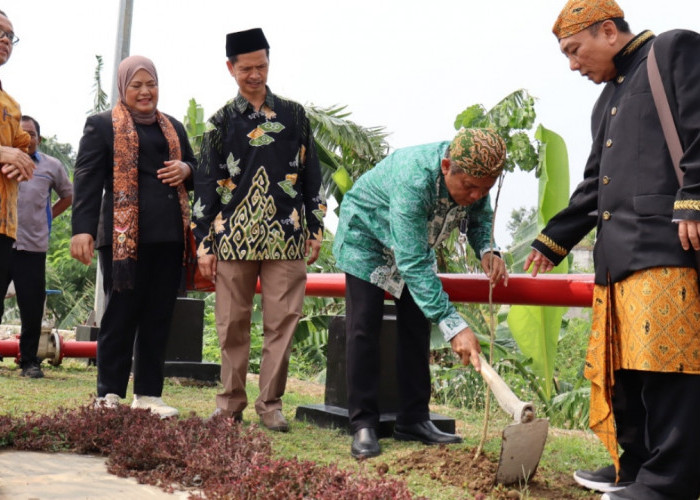 UIN Siber Syekh Nurjati Cirebon Tanam 17.845 Pohon, Pecahkan Rekor MURI di HUT ke-81 RI