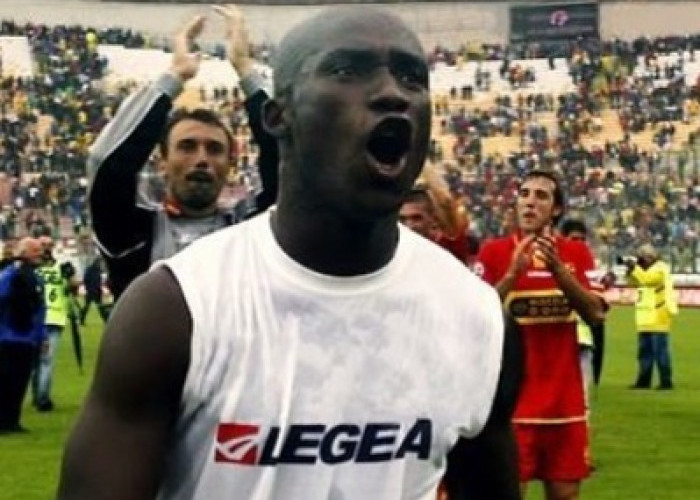 Buntut Nyanyian Rasis kepada kiper AC Milan, Marc Zoro Minta Stadion Udinese Ditutup Selama 6 Bulan