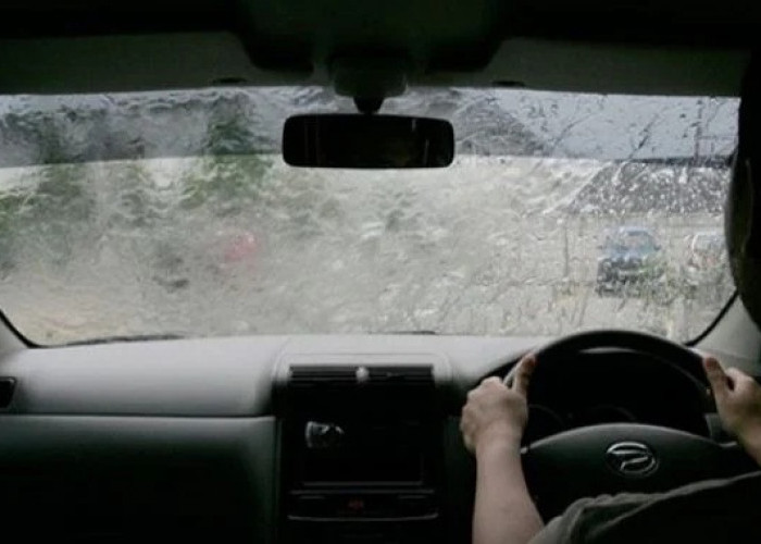 Wajib Diketahui, Tips Cara Mencegah Karat pada Mobil di Musim Hujan