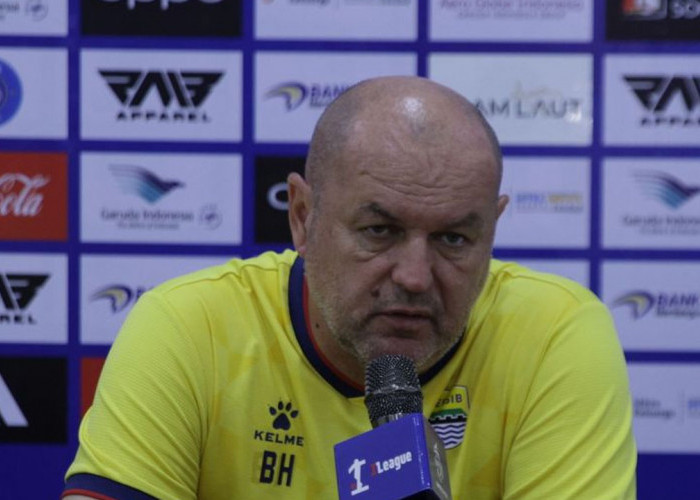 Pesan Pelatih Chelsea Kenneth John Shellito Bagi Bojan Hodak di Ruang Ganti Persib Bandung