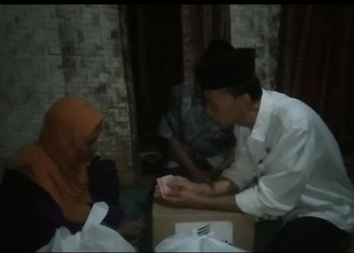 Dinsos Kota Tasikmalaya Bantu Warga Lansia Emak Jenab Melalui Program Tasik Bageur