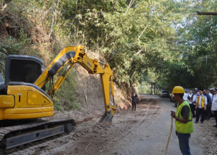 Rehabilitasi Jalan Limbangan-Selaawi Capai Tahap Awal, Bupati Garut Optimistis Akses Makin Lancar