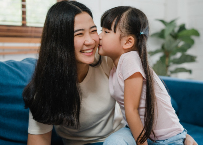 Tips Parenting: Menjadi Ibu Yang Bahagia, Bukan Ibu Sempurna dan Dampaknya Dalam Pengasuhan Anak
