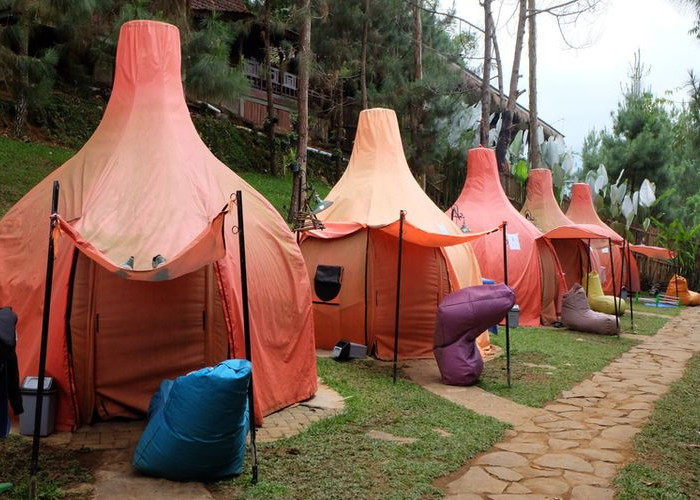 Tempat Camping yang Ada di Bandung, Glamping The Lodge Maribaya