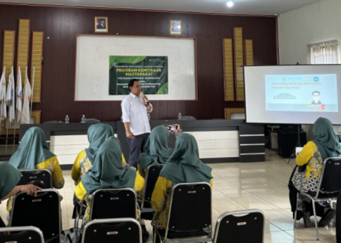 Poltekkes Tasikmalaya Perkuat Peran Kader Posyandu Desa Kujang untuk Cegah Hipertensi