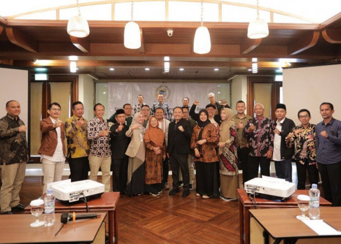 Tingkatkan Pengetahuan Tugas dan Fungsi, Pimpinan dan Anggota DPRD Kabupaten Tasikmalaya Ikuti Workshop