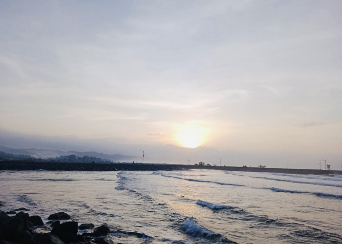 10 Spot Foto Instagramable di Pantai Pangandaran, Tawarkan Pesona Alam yang Eksotis