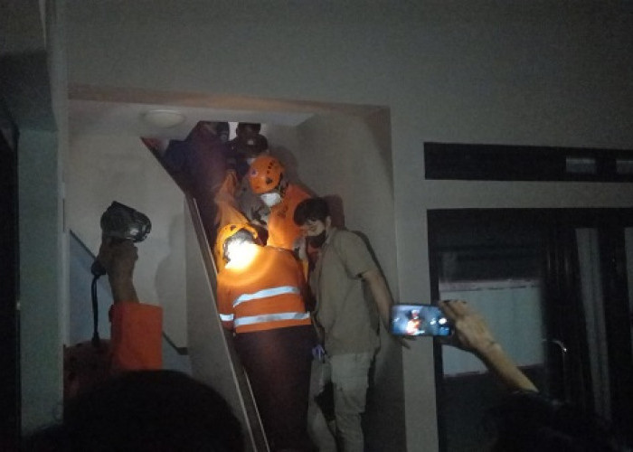 Seorang Pekerja di Perum BRP Kota Tasik Tewas Tersengat Listrik, Evakuasi Jenazah Berlangsung Dramatis