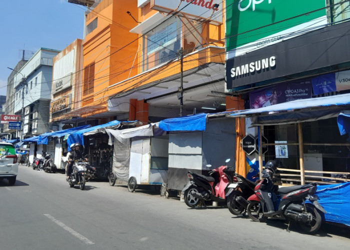 Relokasi PKL Jalan Ahmad Yani ke Jalan Pasar Baru Kabupaten Garut Menunggu Waktu yang Tepat