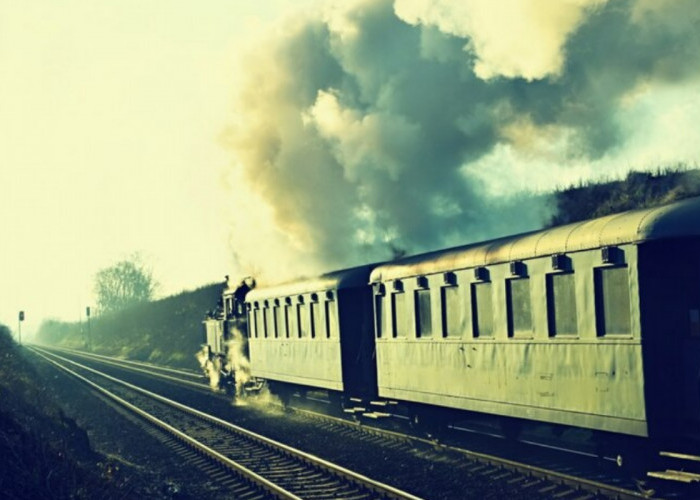 Mitos Kereta Tanpa Masinis dan Penemuan Koran Terbitan 1953, Apa yang Sebenarnya Melintas di Rel Manggarai? 