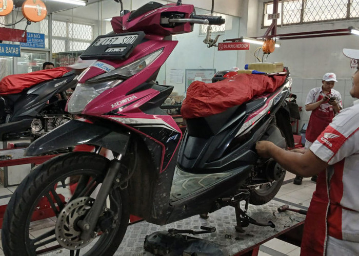 Masih Berlaku Diskon 15 Persen, Servis Motor Honda Makin Hemat