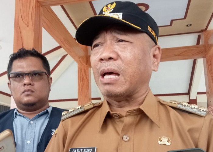 Miris! KPK OTT di Tulungagung, Bupati Gatut Sunu Wibowo Sudah Dibawa ke Jakarta