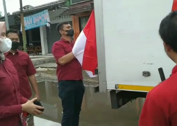 Caranya Unik, Polres Tasikmalaya Sukseskan Gerakan 10 Juta Bendera Merah Putih