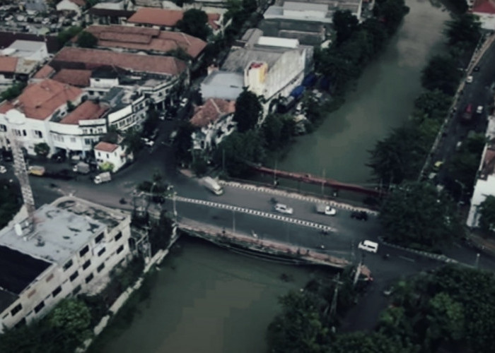 Menyusuri Aura Mistis Jembatan Merah Surabaya, Antara Sejarah dan Urban Legend 