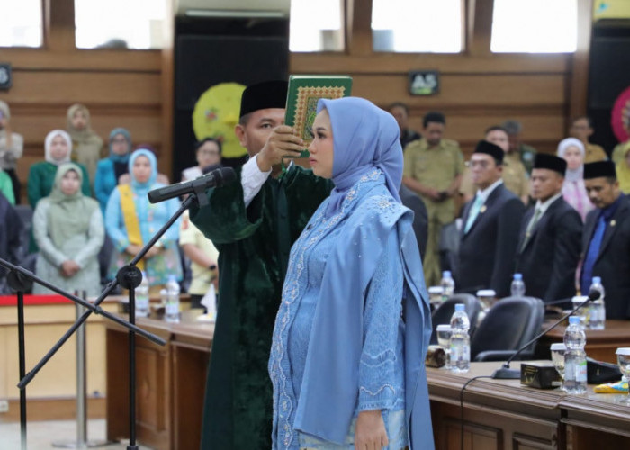 Tsaniah Nur Jannah Resmi Gantikan dr Wahyu di DPRD Kota Tasikmalaya 