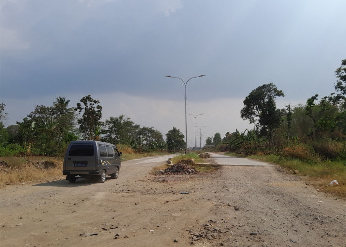 Pembangunan Jalan Baru Ibrahim Adjie Kabupaten Garut Kembali Dimulai