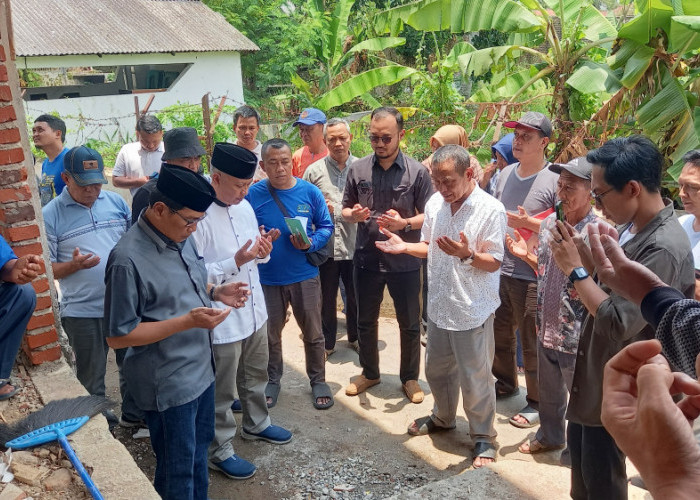 Yusuf-Hendro Dorong Gotong-Royong untuk Perbaikan Sarana Ibadah di Masyarakat, Emak-Emak Teriak Lanjutkan!!!