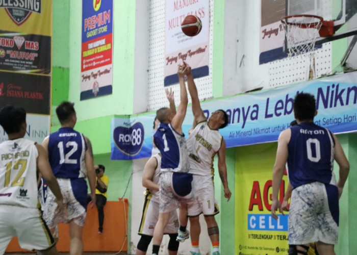 Pelajar SD Dikenalkan Olahraga Basket Sejak Dini di Blessing Basketball Community Kota Tasikmalaya 