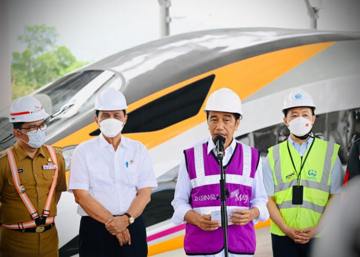 Alhamdullilah Sudah Mencapai 88,8 Persen, Presiden Jokowi Cek Proyek Kereta Cepat Jakarta-Bandung