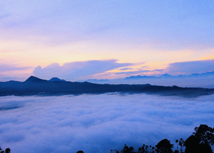 5 Gunung Tefavorit Pendaki di Jawa Barat, Salah Satunya Bisa Menikmati Keindahan ‘Negeri di Atas Awan’