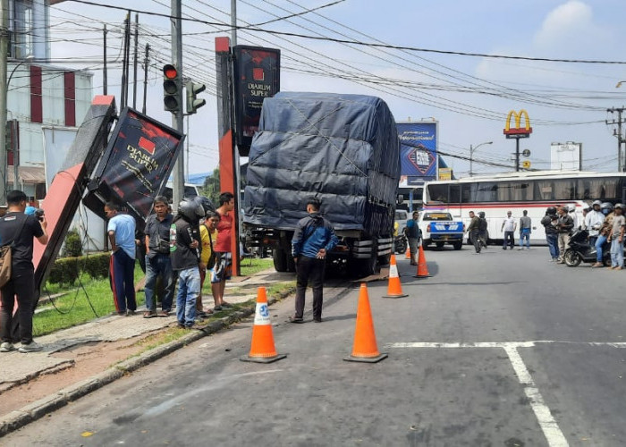 Cerita Korban Selamat saat Kecelakaan Maut di Rancabango, Ridwan: Saya Loncat, Pengendara Aerox pun Loncat 