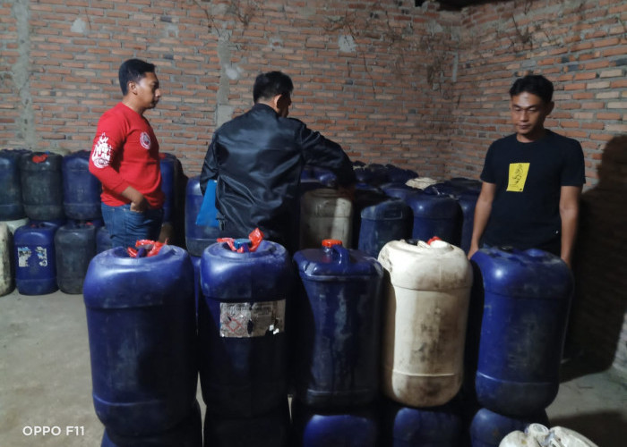 Keren, Kerja Sama TNI-Polri Bongkar Penimbunan BBM Bersubsidi, Pelaku Pemilik Gudang sempat Kabur